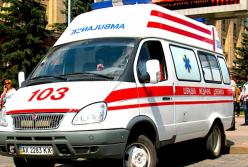 Шокирующие кадры, как пропускают "Скорую помощь" на дорогах Киева (Видео)