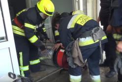 Загорелся избирательный участок в Днепре (видео)