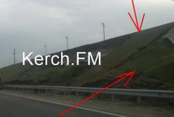 Уже не шутки: новые разрушения Крымского моста (видео)