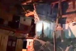 В центре Львова рухнула стена многоквартирного дома (видео)