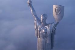 ​Нельзя просто так взять и снять такое видео: Киев в тумане (видео)