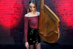 Знаменитый хит группы KAZKA сыграли на бандуре и баяне (видео)