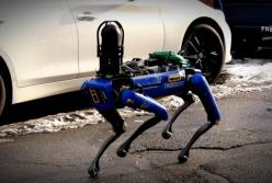 В США собака-робот патрулирует улицы (видео)
