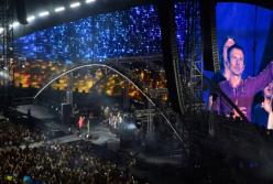 Гимн Украины в исполнении Океан Ельзи и стадиона. Звучит невероятно!