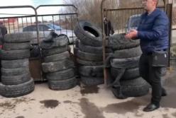 На Львовщине люди заблокировали госпиталь, опасаясь приезда эвакуированных из Китая украинцев (видео)