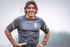 Известного тренера выгнали из самолета из-за скандала (видео)