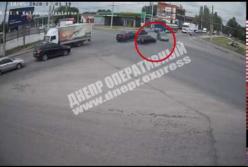 В Днепре произошло жесткое ДТП (видео)