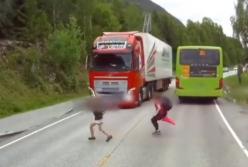 Люди, у которых точно есть ангел-хранитель (видео)