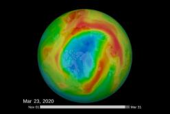 В небе над Арктикой открылась огромная озоновая дыра (видео)