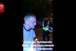 В Киеве пьяный водитель на скорости сбил женщину на переходе (видео)