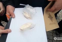 В Запорожье подросток торговал наркотиками (видео)