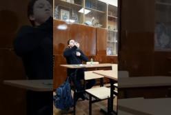 В Харькове ученик на уроке устроил "огненное шоу" (видео)