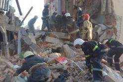 Взрыв и обрушение дома в Дрогобыче: количество погибших возросло (видео)