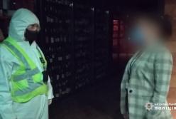 Полиция Киева "накрыла" ресторан с посетителями (видео)