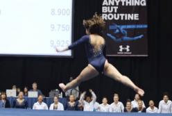 Это фантастика! Гимнастка поразила невероятным приземлением на шпагат (видео)