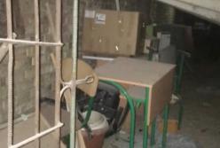 Срочная эвакуация: 2,5 тысячи учеников вывели из школы в Броварах (видео)