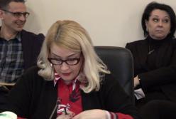 Пикантные видео: громкий конфуз с чиновником на совещании (видео)