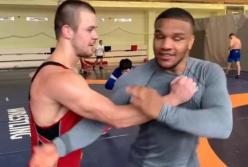 Как отбиваться от человека, нападающего со словами "Ах ты ж, скотыняка": нардеп показал приемы (видео)