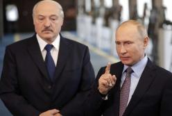 Лукашенко развеселил Сеть нелепым подарком для Путина (видео)