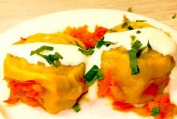 Потрясающий горячий обед из простых продуктов: быстрый и вкусный рецепт (видео)