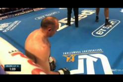 Британский боксер жестко нокаутировал российского гиганта (видео)