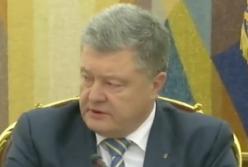 Прямой эфир заседания СНБО: вопрос о введении военного положения (видео)