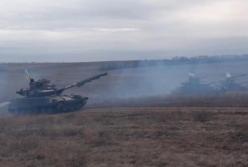 ВСУ показали видео танковых тренировок в зоне ООС (видео)
