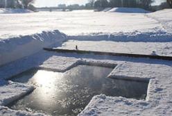 Як правильно пірнати в ополонку на Хрещення: попередження лікарів (відео)