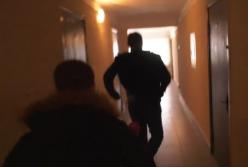 Как в Харькове следователь убегал от журналиста (видео)