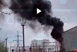 В Киеве горит электростанция (видео)