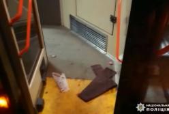 Скандал между пассажирами троллейбуса закончился поножовщиной (видео)