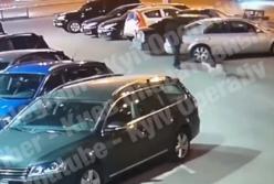 Подрывник взорвался вместе с авто украинского разведчика в Киеве (видео)