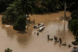 Таке буває раз на 300 років: Таїланд пішов під воду, постраждали 2,1 млн людей (відео)