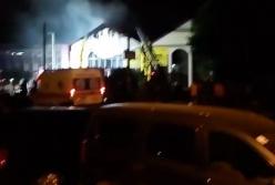 Видео смертельного пожара в отеле Одессы "Токио Стар": погибло 8 человек (видео)