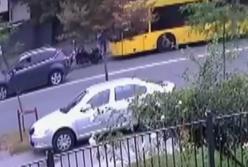 Как байкер стрелял в водителя автобуса в Киеве (видео)