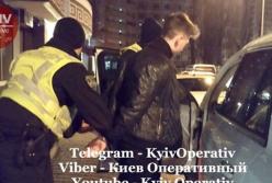 В Киеве 15 экипажей полиции гонялись за юным водителем (видео)