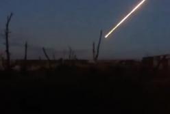 Зрелищное видео серьезного боя под Донецком, в зоне военного конфликта (видео)