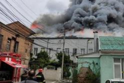 В Виннице масштабный пожар: горит офисный центр (видео)
