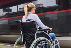  Шокирующее поведение водителя трамвая, разделившее пользователей сети на два лагеря (видео)