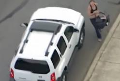 Американская полиция обнародовала кадры погони за горе-мамашей с младенцем (видео)