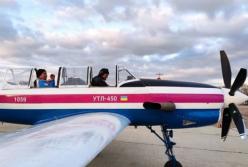 В Запорожье самолет УТЛ-450 совершил первый полет 