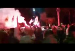 К посольству РФ в Киеве стянули военную технику, здание охраняют сотни бойцов Нацгвардии (видео)