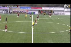 Курьезный гол в свои ворота в женском футболе (видео)