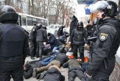 Дело Гандзюк: в Киеве активисты штурмовали отделение полиции (видео)