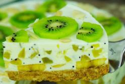 Нежнейший торт без выпечки для любителей бананов и киви (видео)