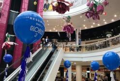 В сети появилось видео обвалившегося потолка в киевском ТРЦ Глобус (видео)