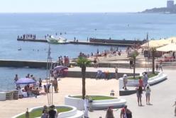 Родила прямо на трассе возле пляжа (видео)