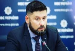 "Ты что, тупой?": замминистр Гогилашвили поскандалил с патрульными в Киеве (видео)