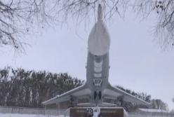 Страшное крушение украинского истребителя "Су-27": погиб пилот (видео)