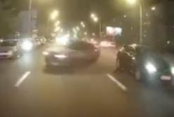 Жуткие кадры, как пьяный водитель устроил "экшн" на дороге (видео)